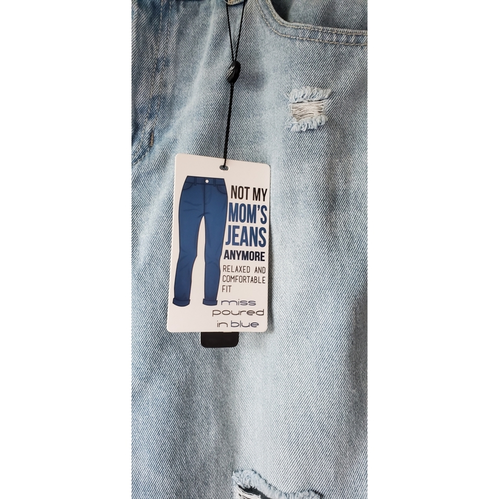 Mom Jeans - Picture 5 of 5